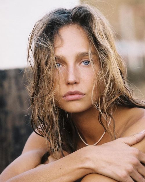 Izi Simundic by Brydie Mack