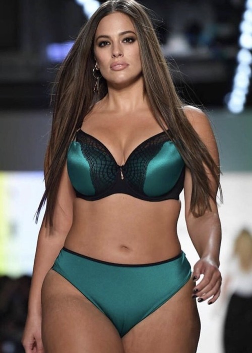 ashleygraham-love: