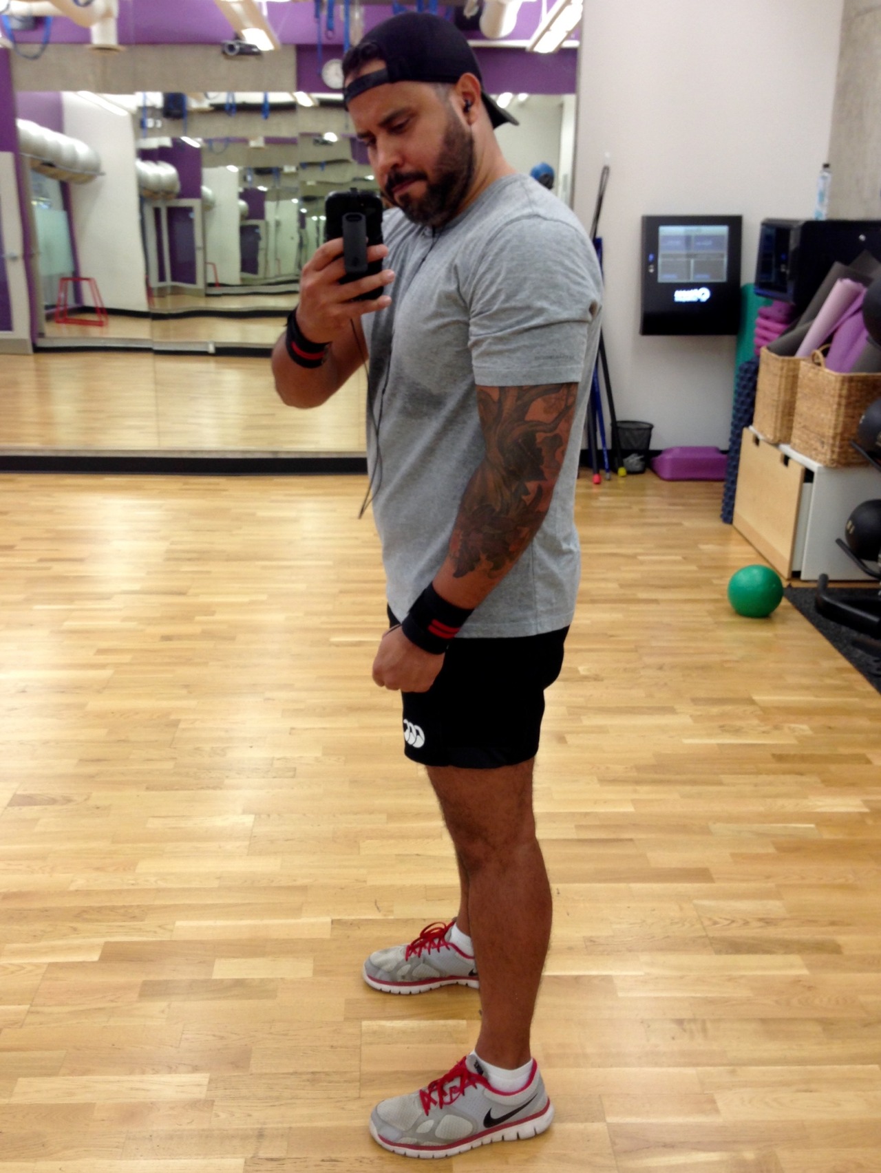 jockocub:  Gym progress. This new workout routine is going to literally kill me.
