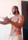 illuzion-z:Omarion starting his day right