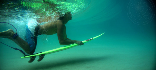 highenoughtoseethesea:Alex Smith in KauaiPhotos by Matt Corigliano