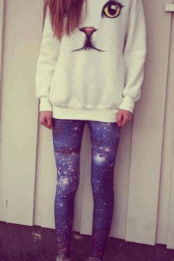 romwe:  Cat Face Print White Thick Pullover ROMWE Galaxy Print Blue Leggings follow romwe~~❤❤❤❤❤❤❤❤❤❤ 