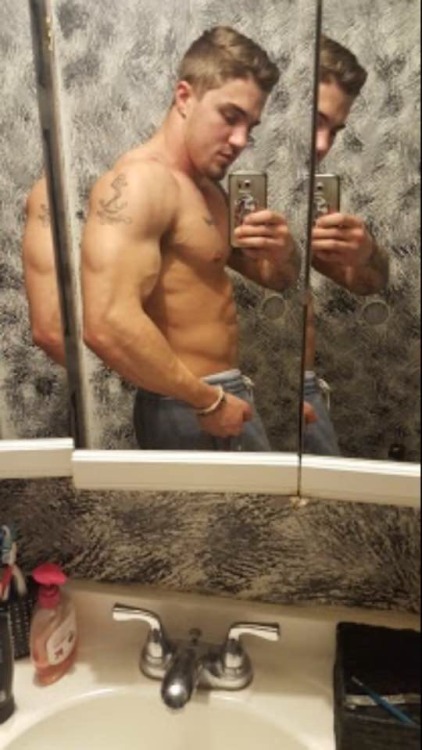 powerbottums:  a guy tried to catfish me using his hot brother’s pictures (obviously i found him out and convinced him to send me more of him.) he’s got a long term girlfriend that he makes sex tapes with which is why all of these exists. i got a