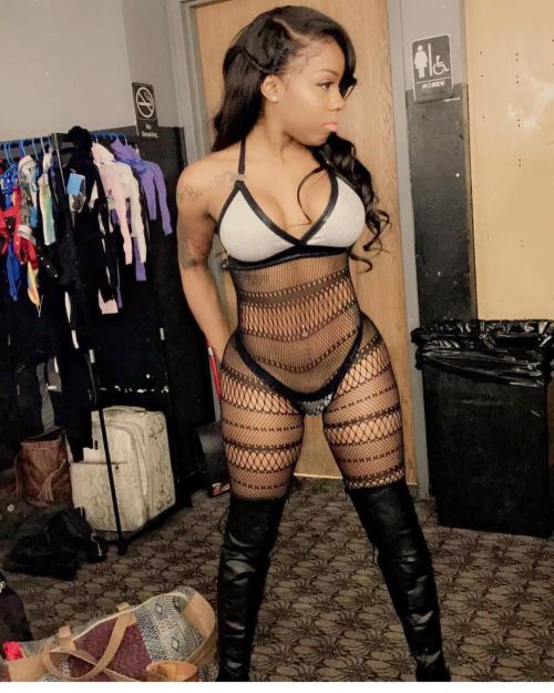 Stripper-Locker-Room:  Https://Www.instagram.com/Bigmama_Kenya/