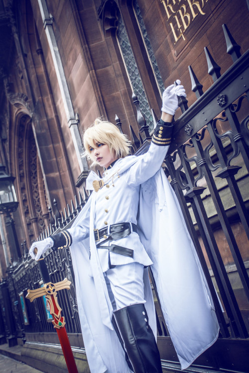 Seraph of the End Mikaela Hyakuya CosplaySource: Seraph of the EndCharacter: Mikaela HyakuyaCostume 