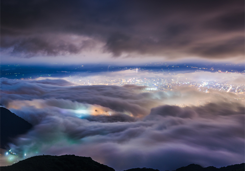 plasmatics:  TAIPEI Fog Night by James Wang (Website) 