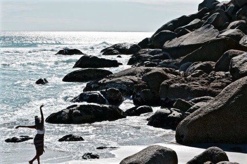 casualldefiance:  Oh I love the beach. Oh I love Cape Town 😍 Hair & life inspo by 2jam4u