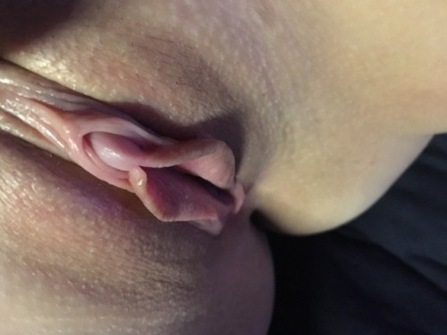 secretnipples: Current clit pic  Mmmmmmm ❤ Meow