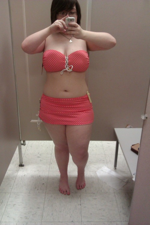 pinkbbw: bbwsrock: chubby-bunnies: Second submission! Bought a bathing suit the other day, and I 