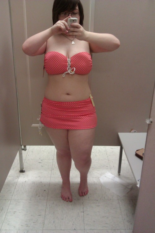 pinkbbw:  bbwsrock:  chubby-bunnies:  Second submission! Bought a bathing suit the other day, and I 