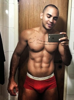 brazilmen:  brazilian escort Vinicius Maiabrazilmen.tumblr.com