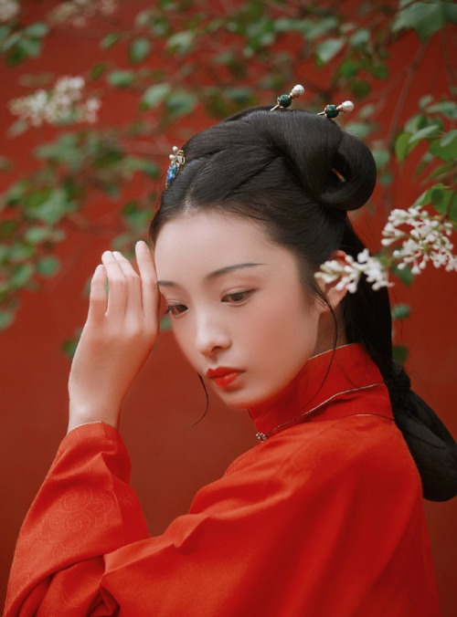 Traditional Chinese hanfu by 我是欧阳倩