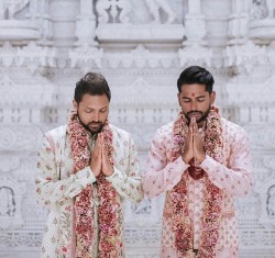 love-is-the-cure:Indian couple wedding ceremony ❤️🌹