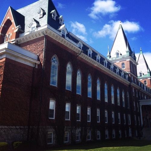 College of the Holy Cross