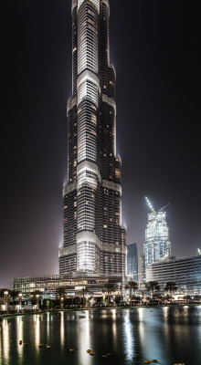 freddie-photography:  The Burj Khalifa and the Centre of Now, Dubai UAE.  By Freddie Ardley PhotographyWebsite | Facebook | Instagram | Twitter 