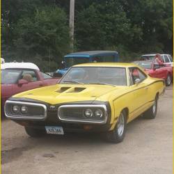 aykaner: on-edge1970:  @boboe53 ’s pic thx!:) #1970 #superbee #mopar #musclecar  Check out our crew………………      @tattooedbeardedasshole            @american_muscle_247           @70sstreetmachines         @mopar.superbee   http://aykaner.tumblr.com/