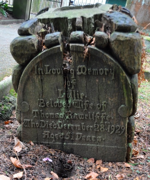 Sex Headstone of Lillie. A cemetery in England. pictures