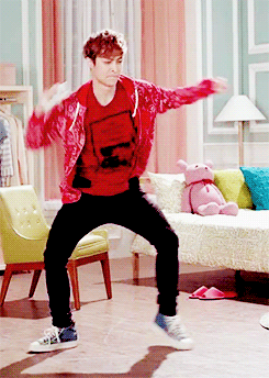 baeqn:   me at parties 