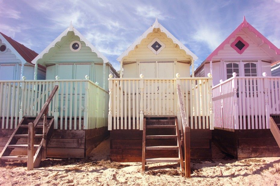 vanilla-cloudberry:  Pastel beach huts of Mersea Island, Essex Via messynessychic.com