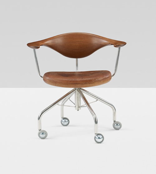 Hans J. Wegener, Swivel chair, 1955. Teak, chrome-plated steel, leather, rubber. Johannes Hanse