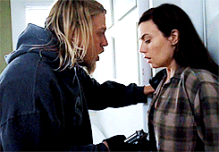 scarliefrancis:  #tara week: one relationship → Tara x Jax; - I love you. - You should. 