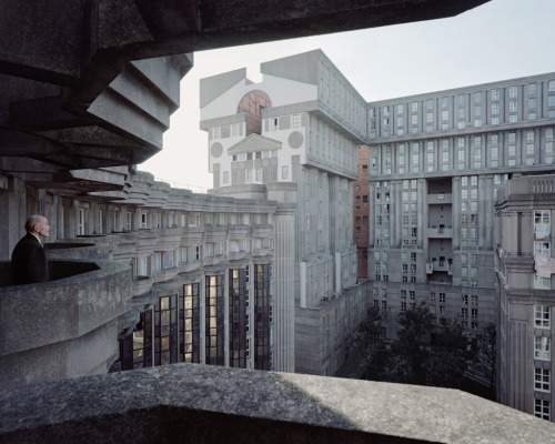 the-gasoline-station:  Souvenir d'un Futur/Memory of a futureArtist: Laurent KronentalMore on: L’Oeil de la Photographie 