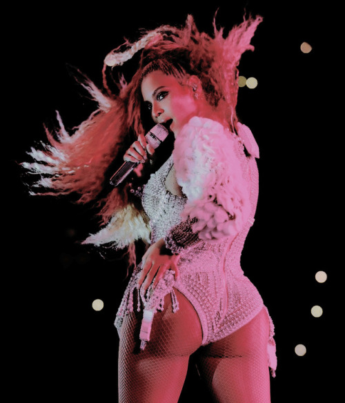  Beyoncé - OTR II Tour Chicago (August 11) 