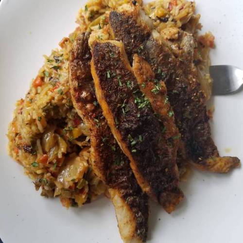 <p>#Breakfast #riceandcabbage #bakedfish #food #foodporn</p>