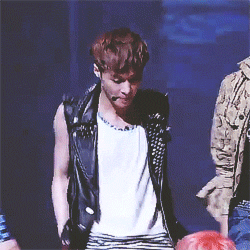 dionyjin:  yixing’s bad habit: biting lower lip 