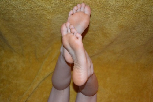 Porn f33tf3tish:  Towsssss toes  photos