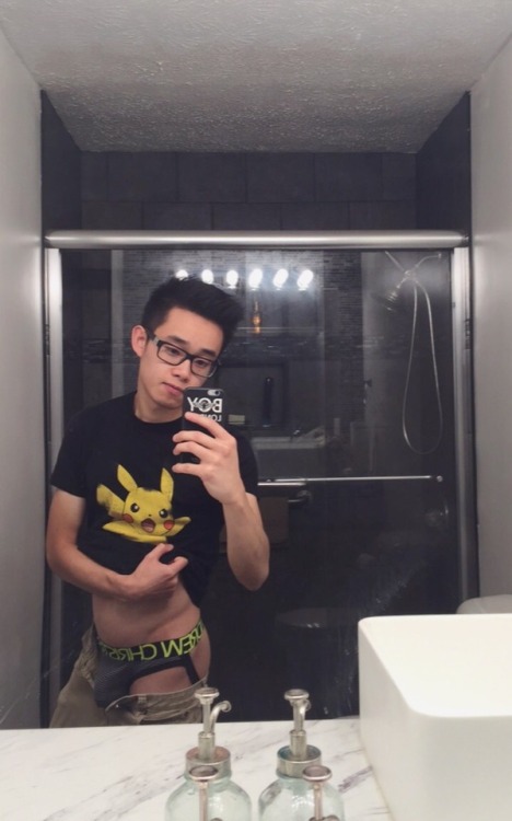 boyplusdog: Pika pika, bitch.