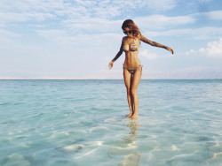 gypsyone:  The Dead Sea in my RVCA Womens