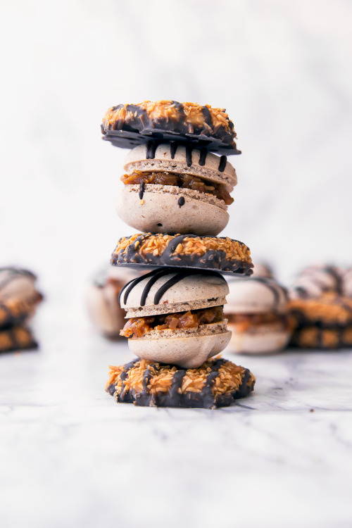 fullcravings:  Samoas Macarons 