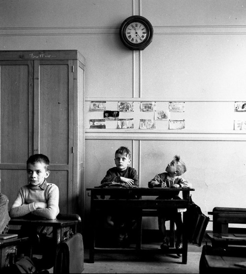 unehistoirepopulaire: Photographies de Robert Doisneau Robert Doisneau (né le 14 avril 1912 &