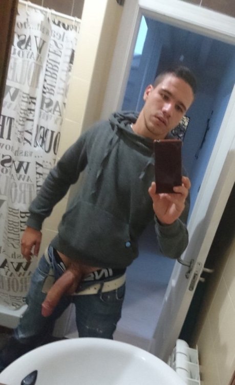 Sa Bot,18+men Gay