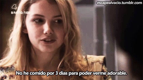lesscarlet:  Y por weona me agarro gastritis c: xd