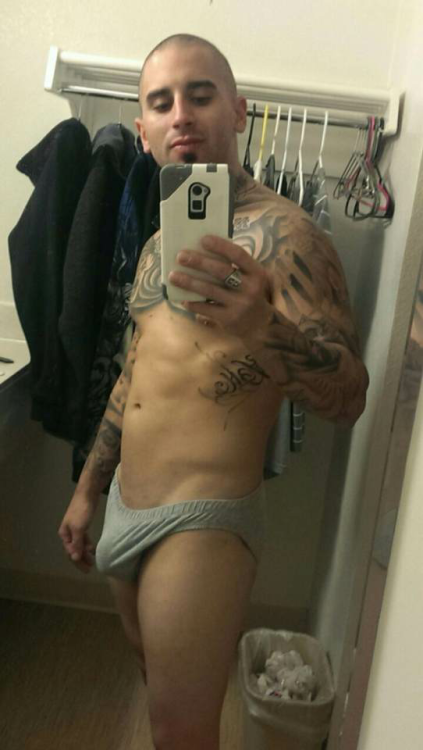 chicosmexicanosalxtremo:  Amateurs  Rico Cholito mmmm