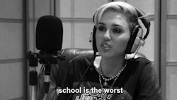 https://69.media.tumblr.com/aef6f195d776cae1e4a0f34fe1a35ca1/tumblr_n1at43APOF1sbz7kao1_500.gif