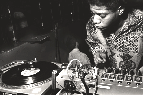 twixnmix:    DJ Basquiat on the turntables at AREA nightclub.Photos by Ben Buchanan, 1985.