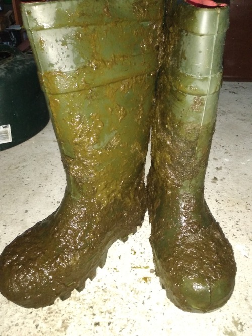 rubbernoras21:Out in the rain Das bedeutet für mich recht viel Arbeit zum reinigen der Kleidung