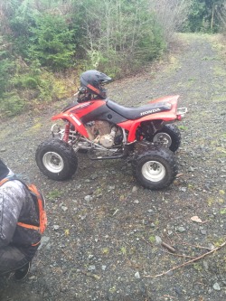 Good morning to ride, got super muddy but it washed off in the giant puddles , cut it short because it was getting really windy and supposed to have a lightning storm today. Time for food and warmth until it&rsquo;s time to go to work. Damn I love my