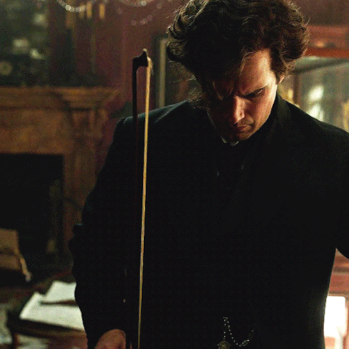 HENRY CAVILLas Sherlock Holmes In Enola Holmes 2 (2022)