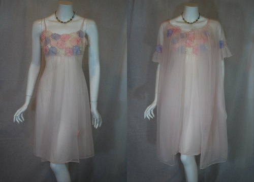 1960s Warners Pink Peignoir setby IntimateRetreat on Etsy