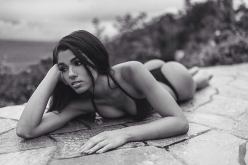 Porn Pics samkreator: Yovanna Ventura http://samkreator.tumblr.com/