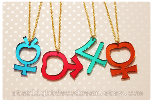 cadney: kyandi: Mahou Kei Collection | Starlight Deco Dream I have the two bottom necklaces; I love 