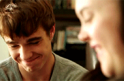 onegirlinalltheworld:  finn looking at rae 