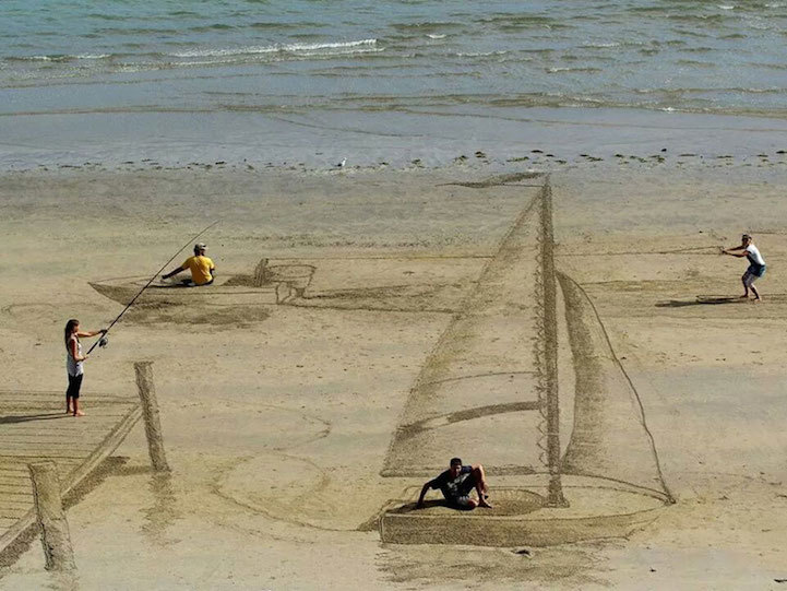 asylum-art:  Amazing 3D Sand Drawings Give Beach a New Dimension by Jamie Harkins