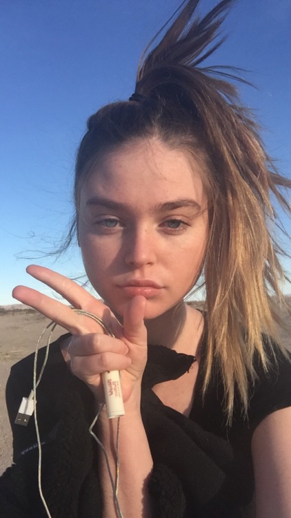 ponprincess:I look like a fuckin Pokemon in the middle of Death Valley