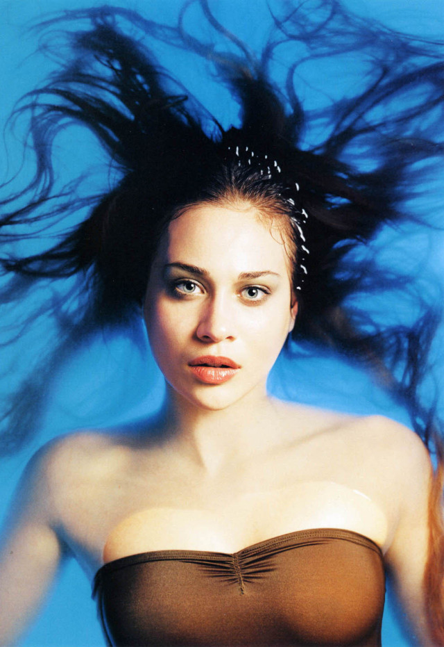 2001hz:Fiona Apple for Rolling Stones Magazine Photographed By: Mark Seliger (1998)