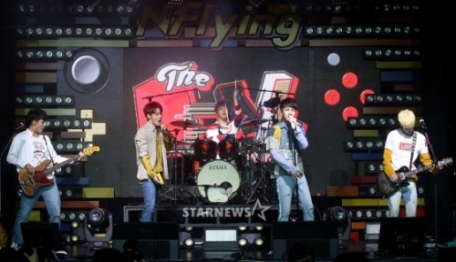 170802 THE REAL: N.Flying comeback showcase (1)cr: starnews